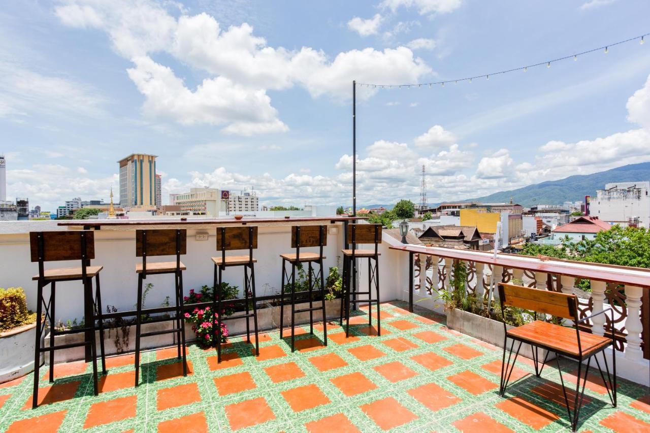 Oyo 1093 De Nawarat Chiang Mai Boutique Apartment Exteriör bild